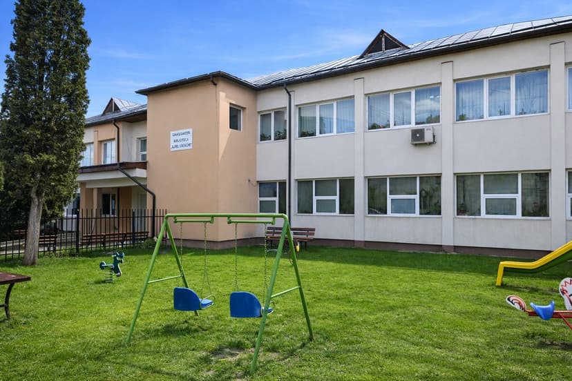 Biblioteca Orășenească - exterior